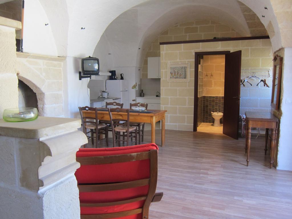 Hotel Masseria Coccioli Casalabate Habitación foto