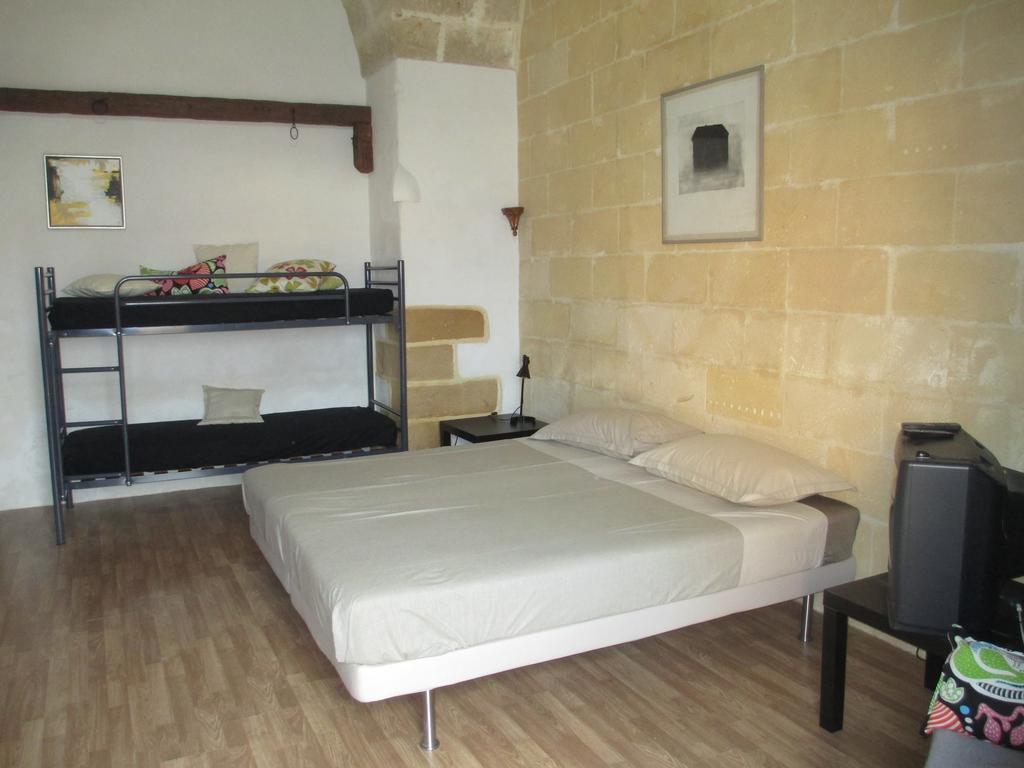 Hotel Masseria Coccioli Casalabate Habitación foto